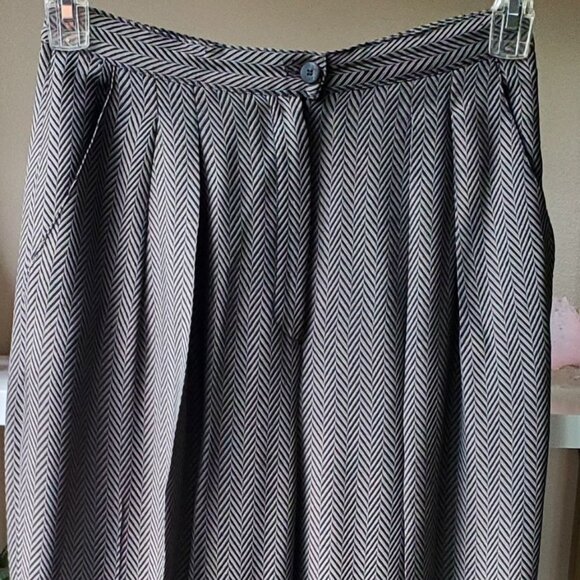 Rena Rowan Elegant High Rise Dress Trousers for Women. Size 6 - Picture 5 of 11